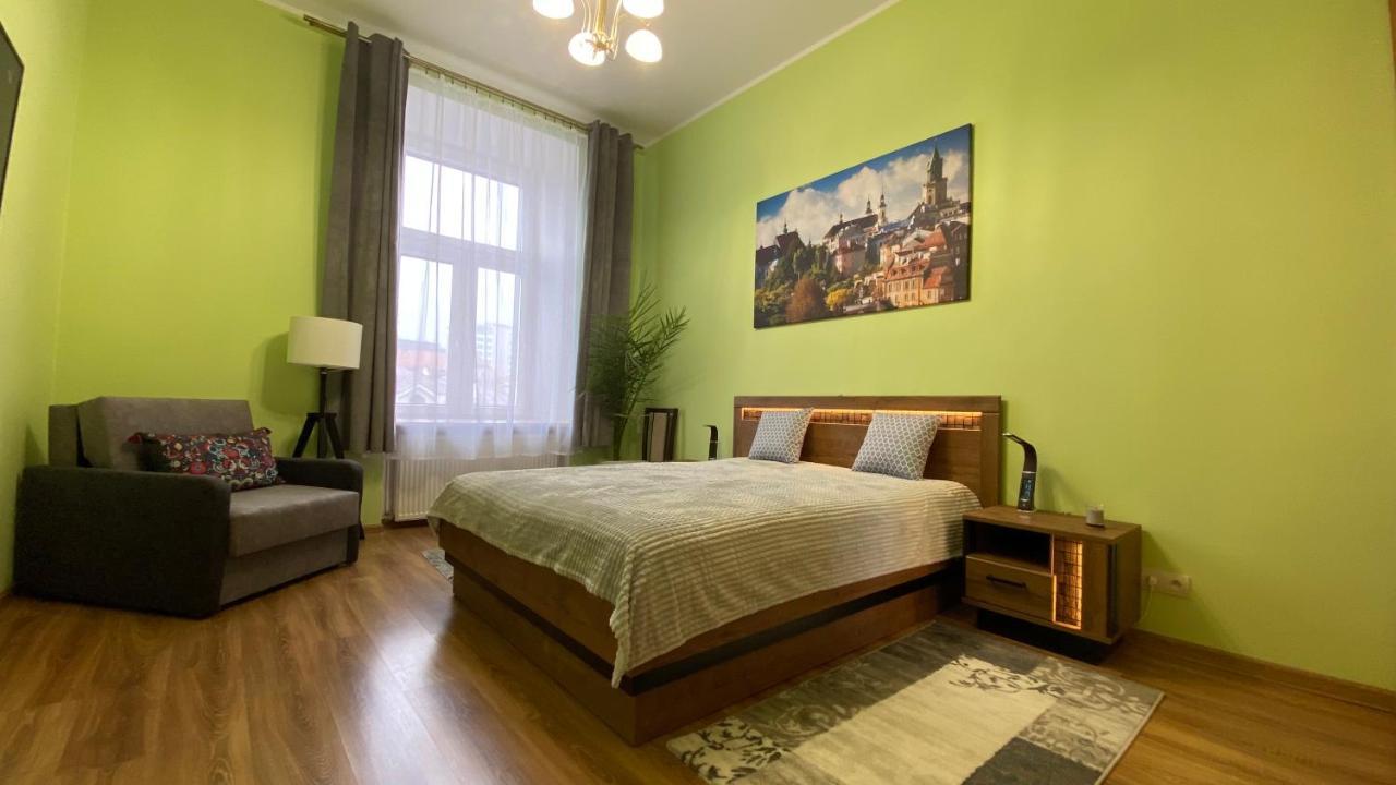 Lublinbnb - Exclusive Family ------ In The Heart Of -------------------------------- Bedroom & Living & Kitchen Apartment Lublin