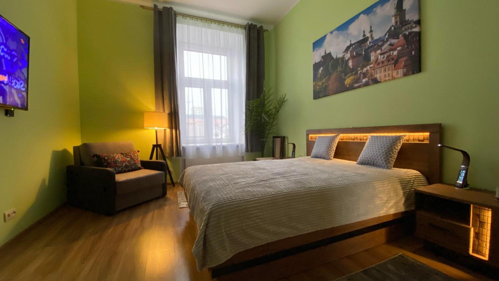 Apartment Lublinbnb - Exclusive Family ------ In The Heart Of -------------------------------- Bedroom & Living & Kitchen Lublin